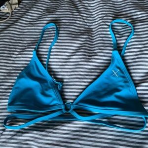 Boutine LA blue bikini top